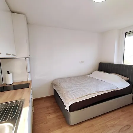 Apartment Twin 2